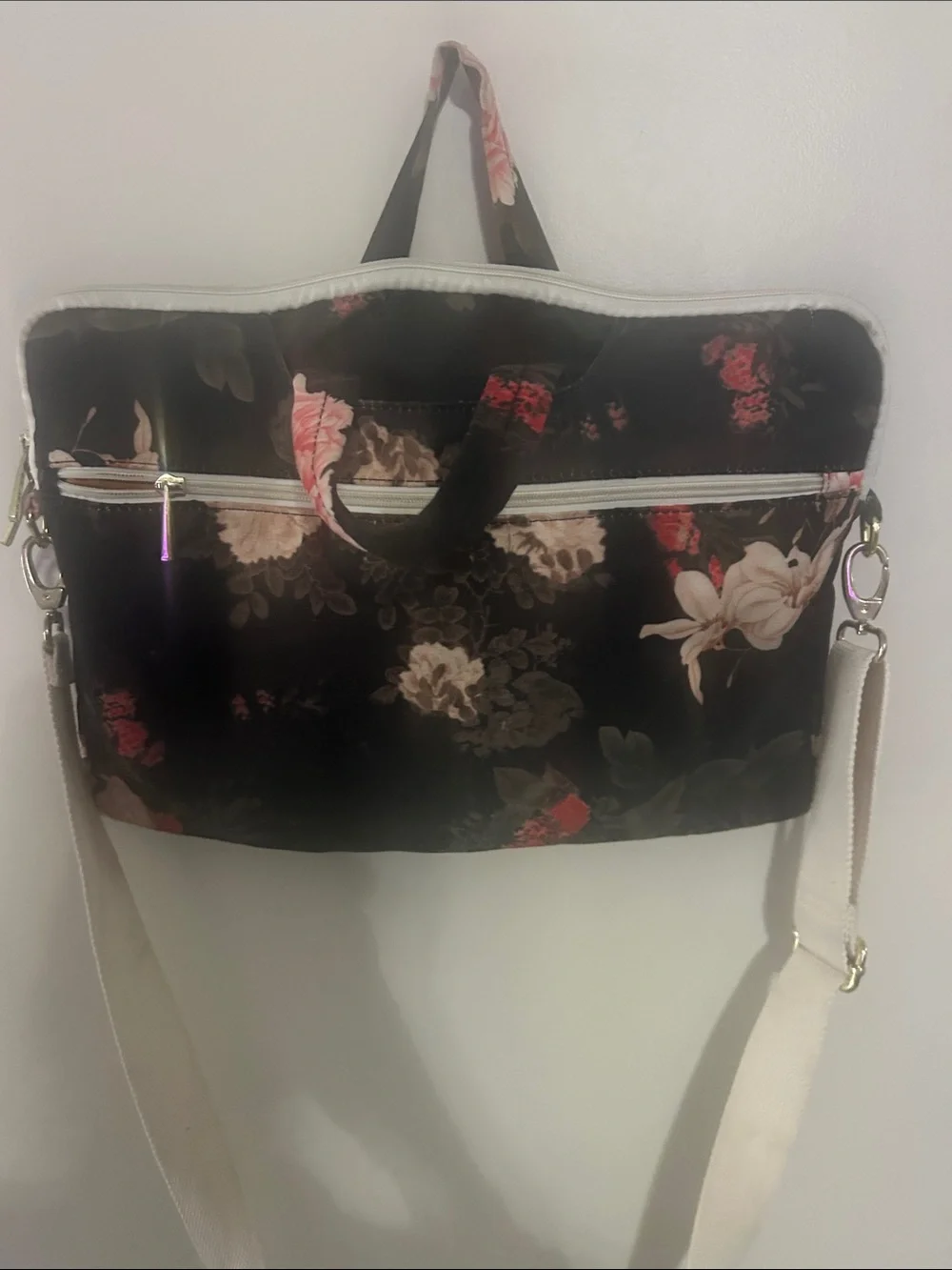 DAKINE Black Floral Laptop Shoulder Bag with Cream Strap